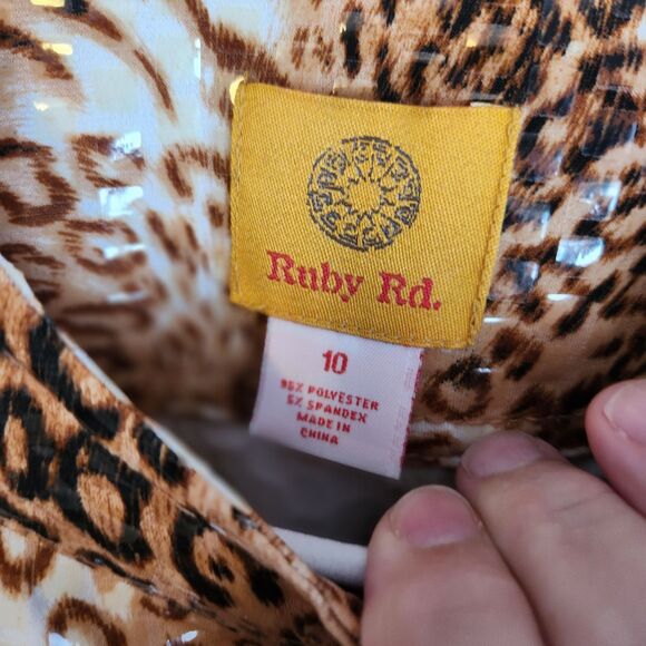 Ruby Red Jacket Size 10 Cheetah Animal Button Up Wet Look - Picture 2 of 6